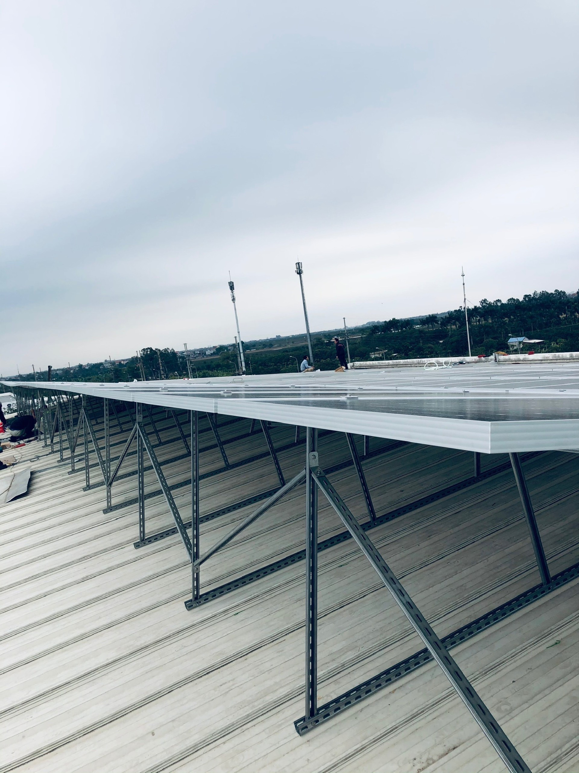 Lắp đặt điện năng lượng mặt trời - Công Ty TNHH Sản Xuất Và Thương Mại Vivaeco